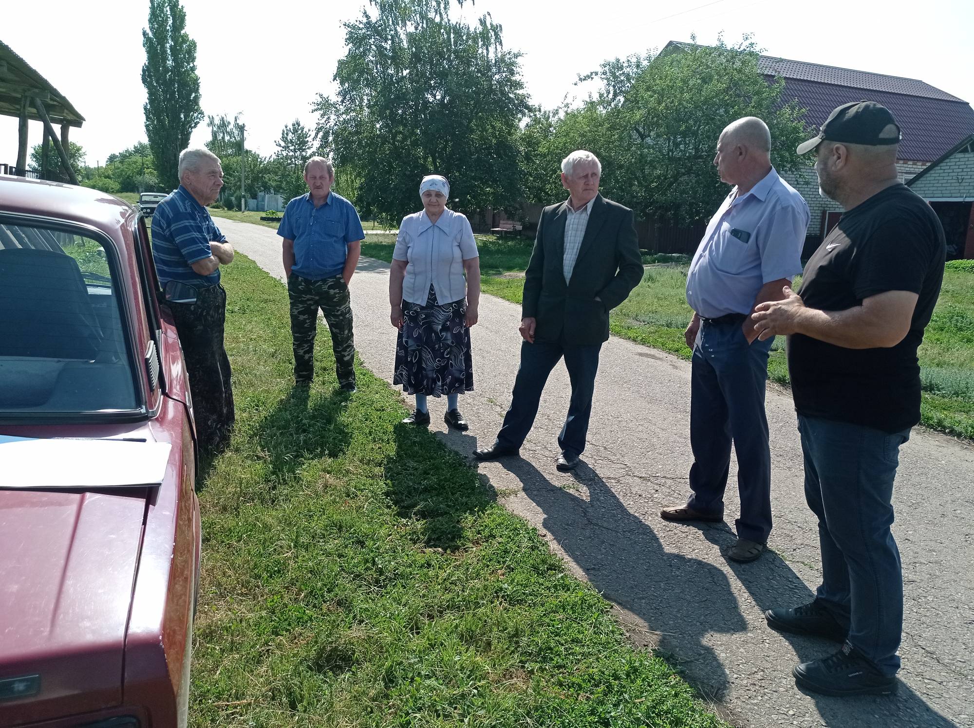Собрания с жителями села Лозовое по улицам.